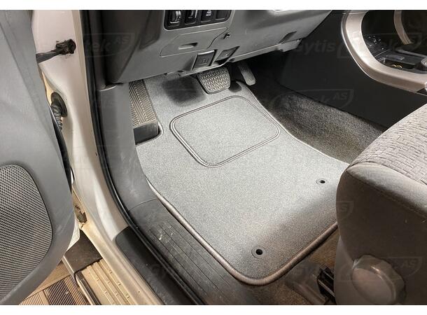 Gulvmatter i stoff til Toyota Land Cruiser 120 | gytisautek.no