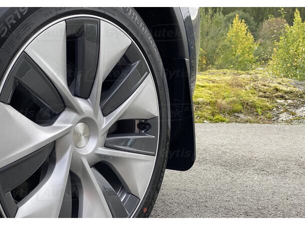 Skvettlapper | Tesla Model Y 2021-> | gytisautek.no
