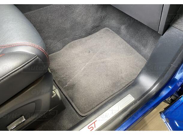 Gulvmatter i stoff til Ford Explorer 2020-> | gytisautek.no