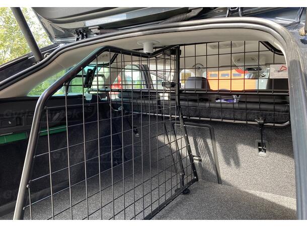 Hunde/Lastegitter med skillevegg | Skoda Octavia 2020->|gytisautek.no