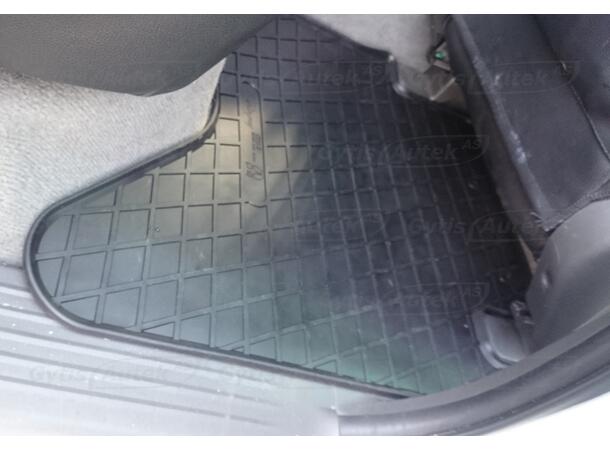 Gulvmatter | Toyota Hilux 2005-2011 | gytisautek.no