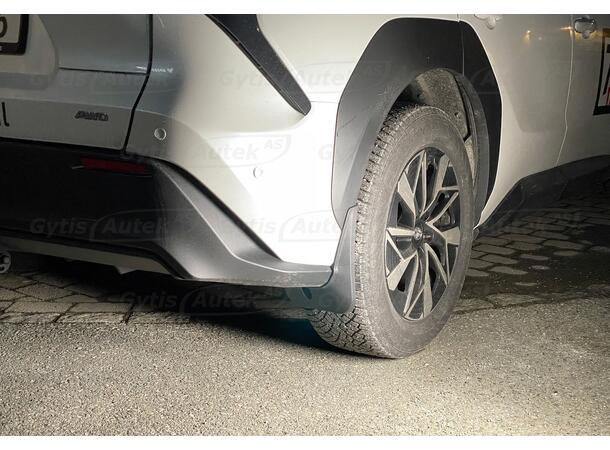 Skvettlapper. Foran og bak. Plast Toyota bZ4X 2022-> 