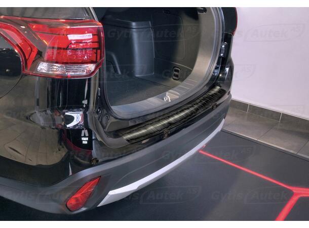 Bakfangerbeskytter til Mitsubishi Outlander 2016-2021 | gytisautek.no