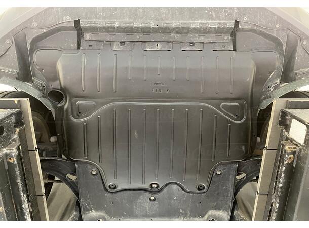 Bunnplate. Plast Audi Q3 2019-> 