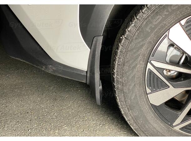 Skvettlapper. Foran og bak. Plast Subaru Solterra 2022-> 