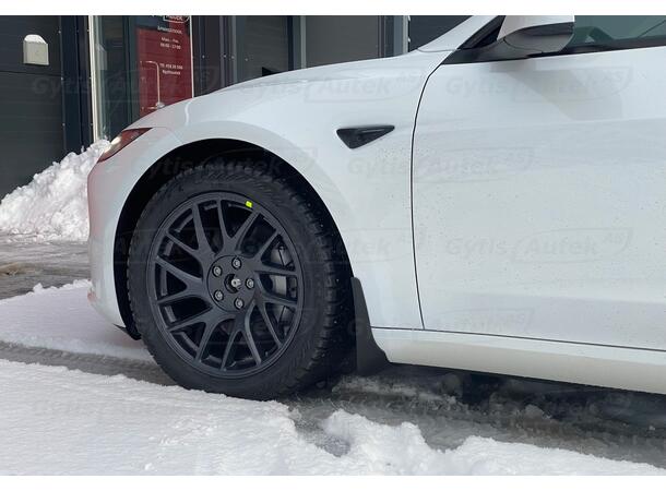 Skvettlapper | Tesla Model 3 2023-> | gytisautek.no