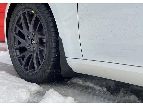 Skvettlapper | Tesla Model 3 2023-> | gytisautek.no