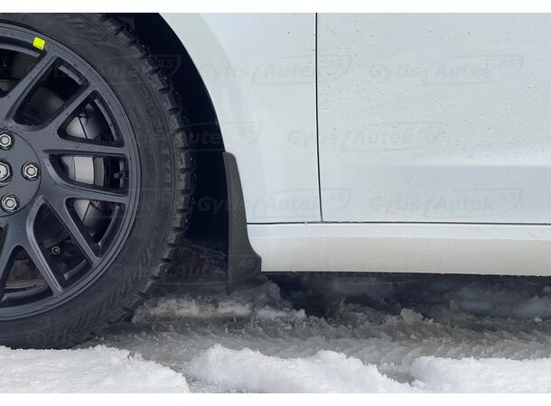 Skvettlapper | Tesla Model 3 2023-> | gytisautek.no