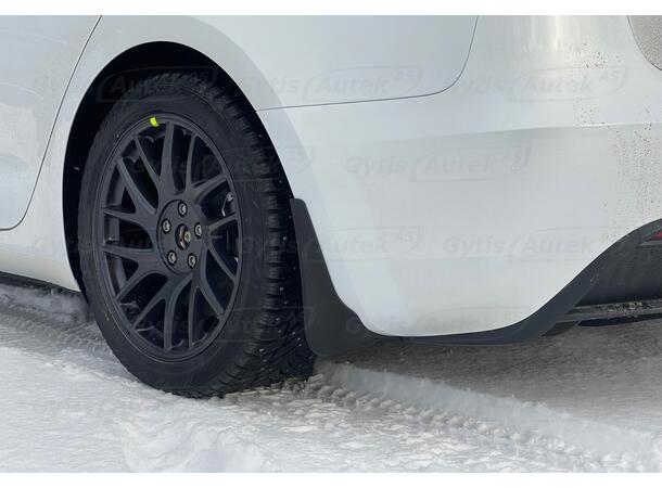 Skvettlapper | Tesla Model 3 2023-> | gytisautek.no