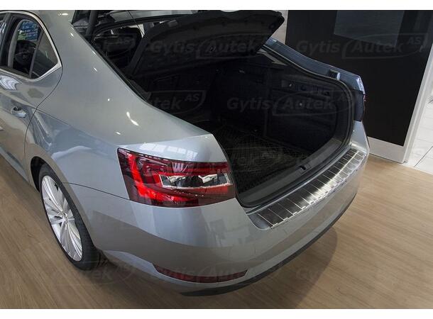 Bakfangerbeskytter til Skoda Superb 2015-> | gytisautek.no