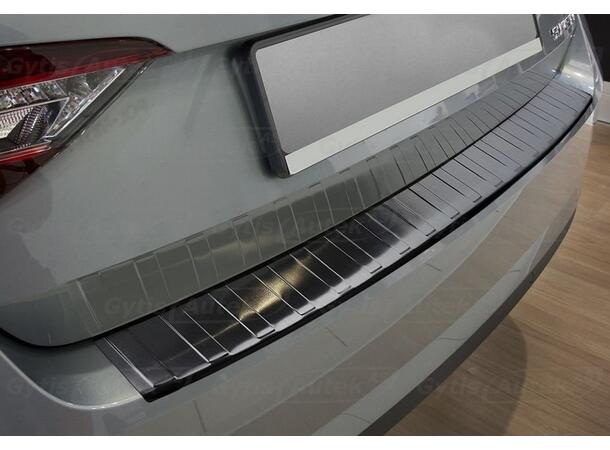 Bakfangerbeskytter til Skoda Superb 2015-> | gytisautek.no