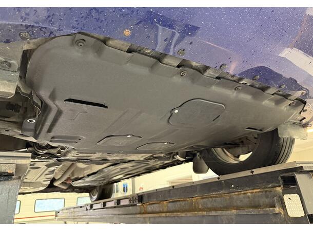Bunnplate. Plast. Forsterket Ford Kuga 2013-2019 