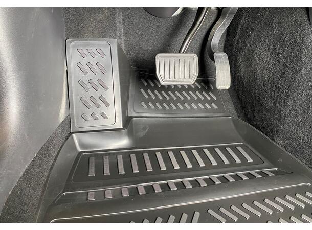 Gulvmatter. Foran. Gummi Tesla Model 3 2018-2023 