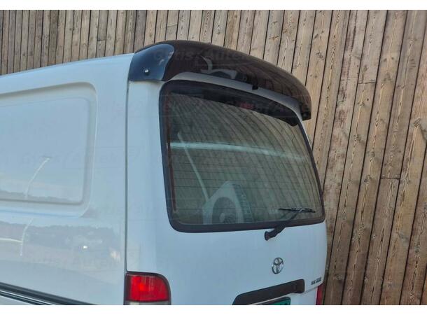 Bakluke spoiler | Toyota Hiace 1995-2012 | gytisautek.no