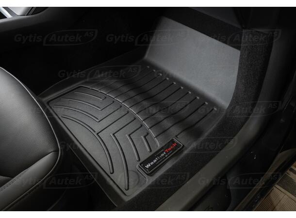 Gulvmatter. Foran. Plast Tesla Model 3 2023-> 