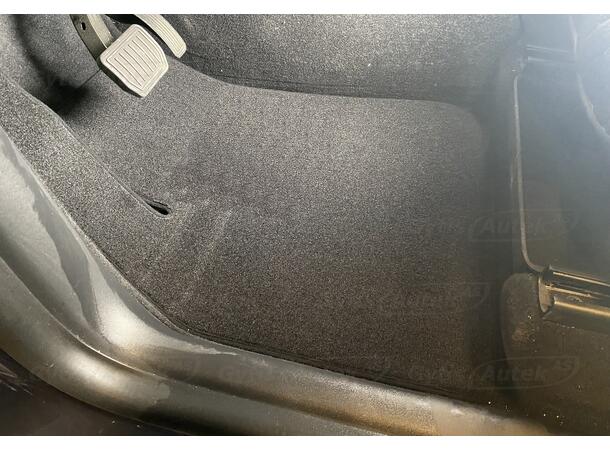 Gulvmatter i stoff | Tesla Model Y 2021-> |gytisautek.no