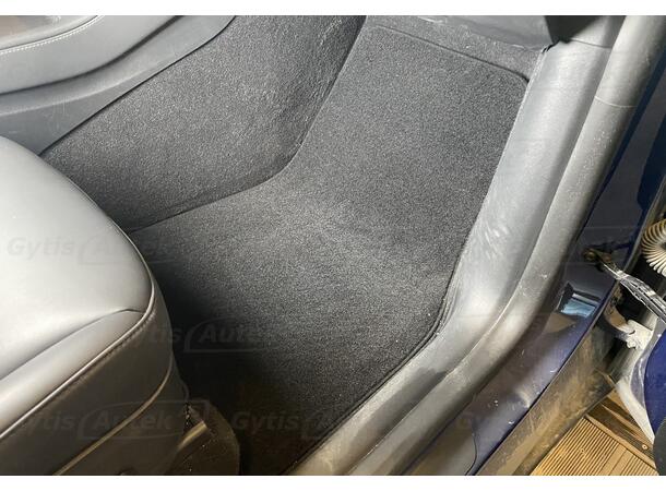 Gulvmatter i stoff | Tesla Model Y 2021-> |gytisautek.no