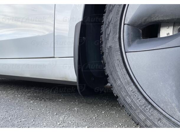 Skvettlapper | Tesla Model 3 2018-> | gytisautek.no