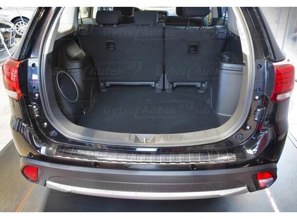 Bakfangerbeskytter til Mitsubishi Outlander 2016-2021 | gytisautek.no