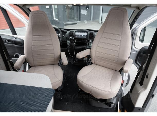 Bobil setetrekk. Beige Eura Mobil Ducato 2016- int.nakkestøtter 