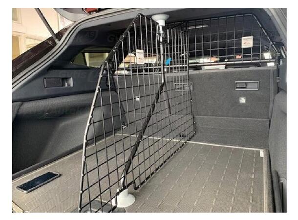 Hunde/Lastegitter med skillevegg | Toyota Corolla | gytisautek.no