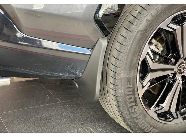 Skvettlapper. Foran og bak. Plast Toyota RAV4 2019-> 