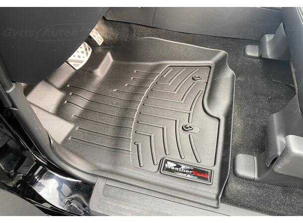 Gulvmatter. Plast Mitsubishi Pajero 2007-2020 