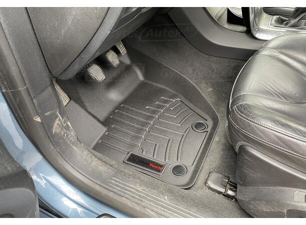 Gulvmatter. Plast Volvo V40 2012-2019 
