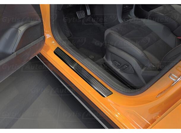 Dørterskelbeskyttere. Mørk. Stål MG4 2022-> 