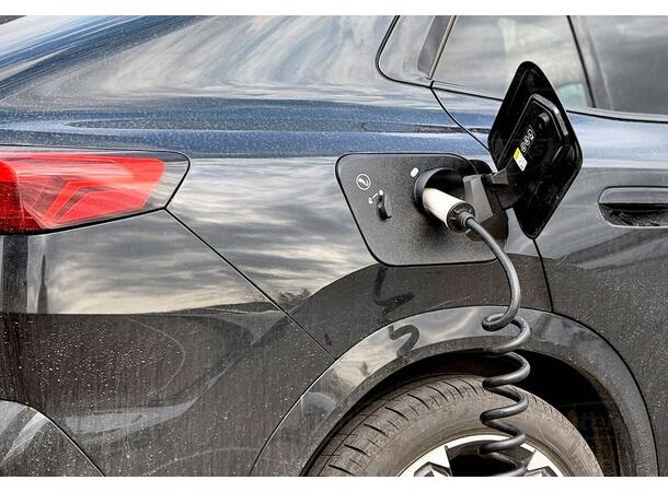 Ladelukedeksel | BMW iX2 U10 2024-> | gytisautek.no
