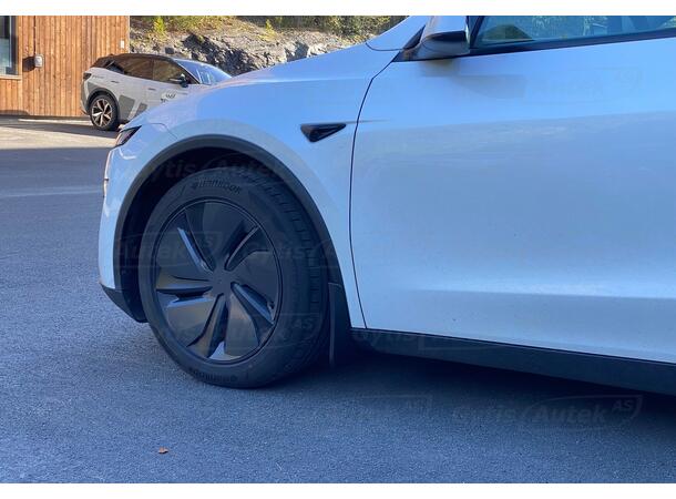 Skvettlapper | Tesla Model Y 2025-> Juniper | gytisautek.no