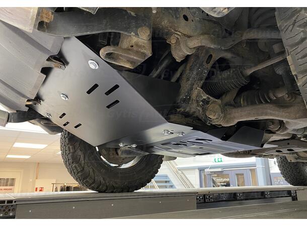 Bunnplate i stål til Toyota Land Cruiser 120  gytisautek.no
