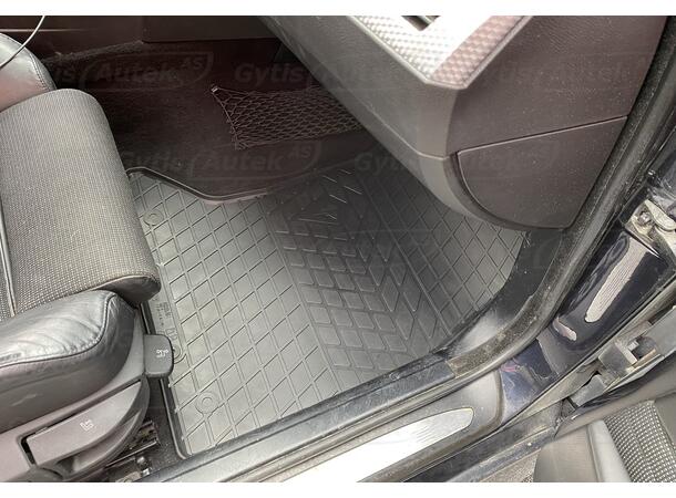 Gummimatter til BMW 5 ser. E60/E61 | gytisautek.no