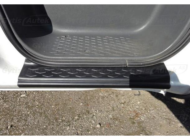 Innstigningslister i plast til Iveco Daily 2007-2013 | gytisautek.no