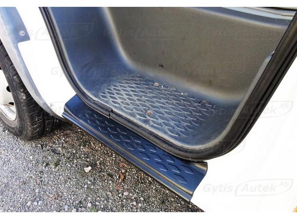 Innstigningslister i plast til Iveco Daily 2007-2013 | gytisautek.no