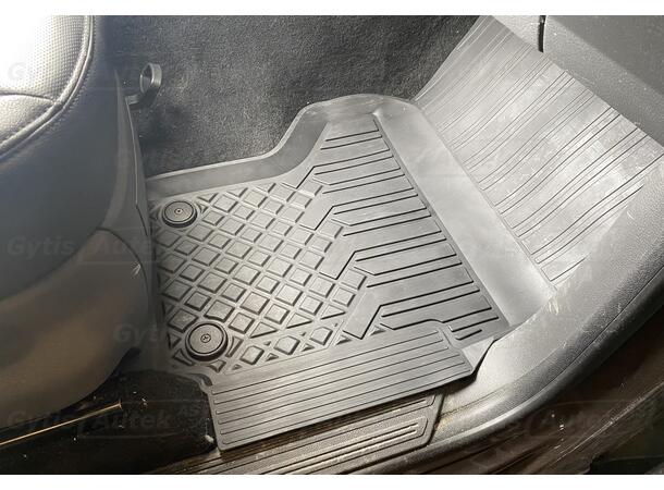 Volkswagen Amarok 2010-2020 gulvmatter | gytisautek.no