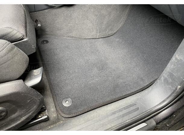 Gulvmatter i stoff til Audi Q5 2008-2016 | gytisautek.no