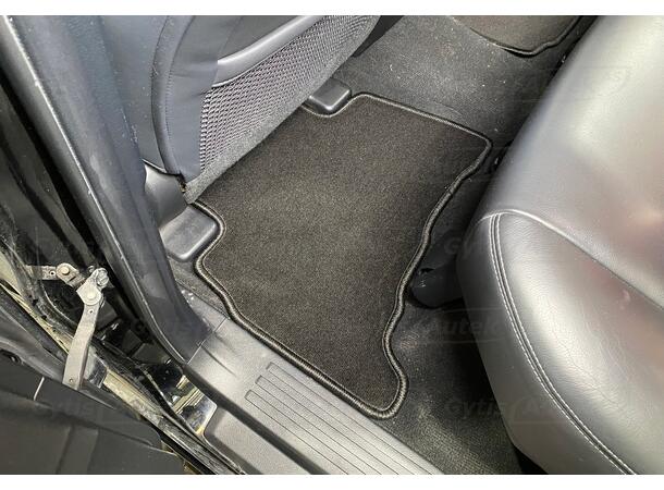 Gulvmatter i stoff til Toyota Land Cruiser 150 2014-> | gytisautek.no