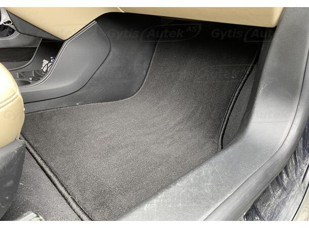 Gulvmatter i stoff | Tesla Model S | gytisautek.no