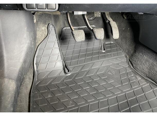 Gummimatter til Toyota Avensis 2009-2018| gytisautek.no