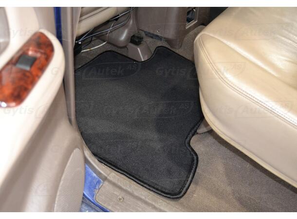 Gulvmatter i stoff til Toyota Land Cruiser 90 | gytisautek.no