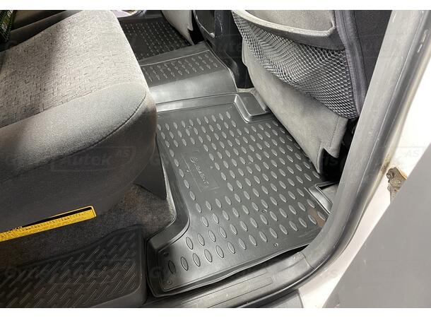 Gulvmatter til Toyota Land Cruiser 120 2002-2009 | gytisautek.no