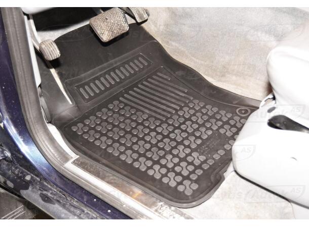 Mercedes-Benz M-Klasse W163 2000-2005 gulvmatter | gytisautek.no