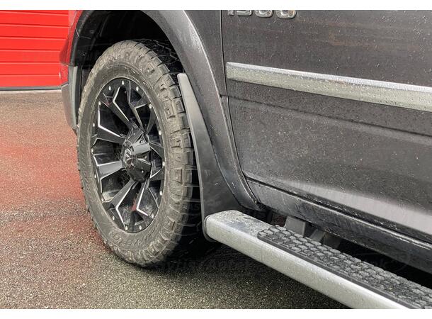 Skvettlapper til Dodge RAM 2009-2018 | 100% passform | gytisautek.no