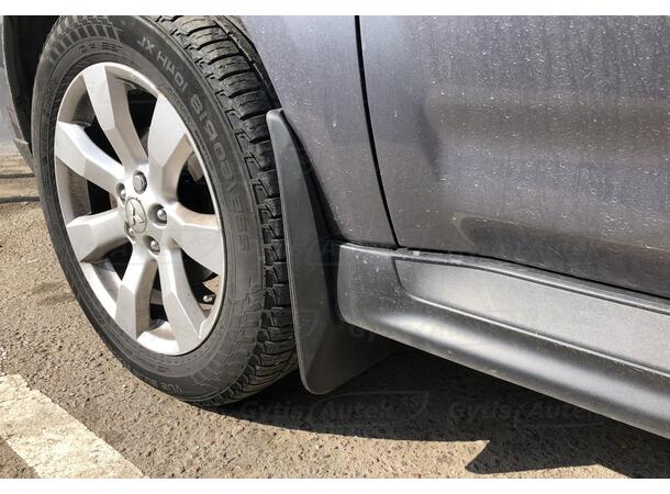 Skvettlapper til Mitsubishi Outlander | 100% passform | gytisautek.no