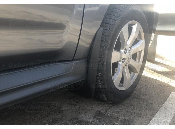 Skvettlapper til Mitsubishi Outlander | 100% passform | gytisautek.no
