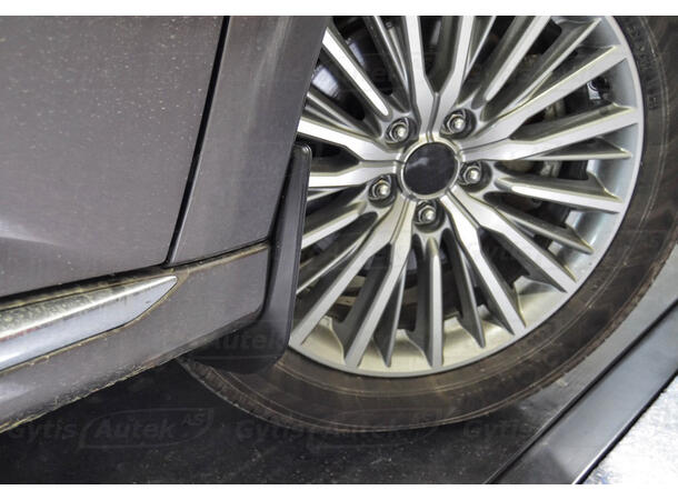 Skvettlapper til Mitsubishi Outlander 2013-> | gytisautek.no