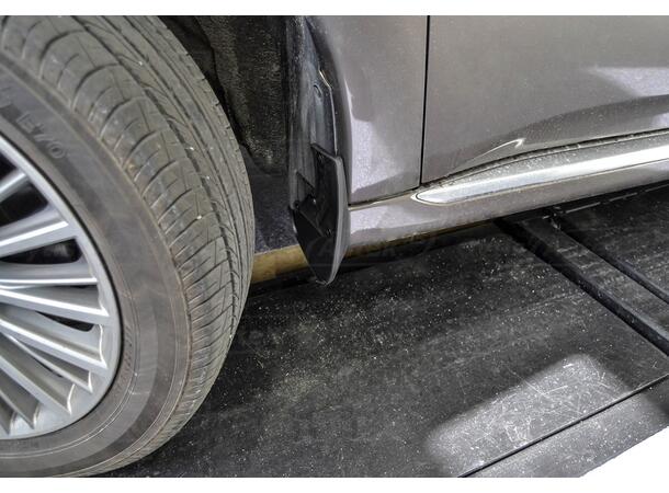 Skvettlapper til Mitsubishi Outlander 2013-> | gytisautek.no