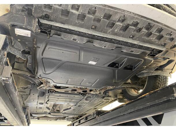 Plate under motor til Skoda Superb 2015-> | gytisautek.no
