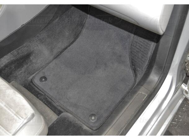 Gulvmatter i stoff til VW Passat B6 2005-2010 | gytisautek.no